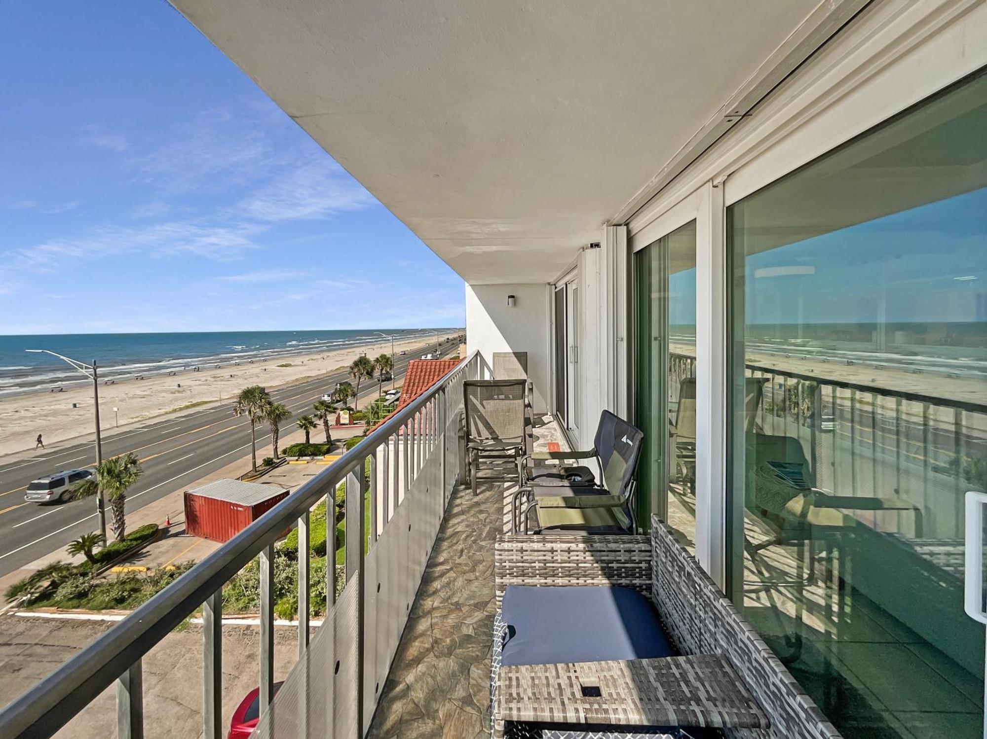 Amazing And Spectacular Ocean And Beach Views In Galveston Exterior photo